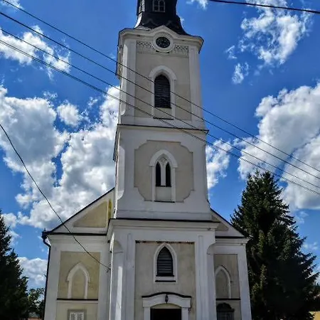 Napkapu Vendeghaz Gasthof Panyola
